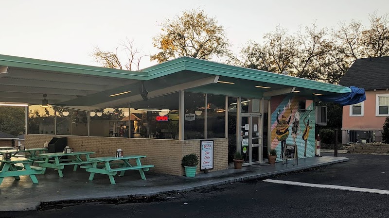 Sno-Cap Drive in