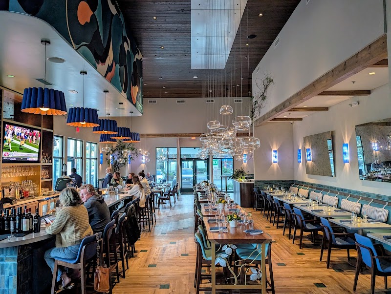 Abbracci Italian Cuisine & Cocktails