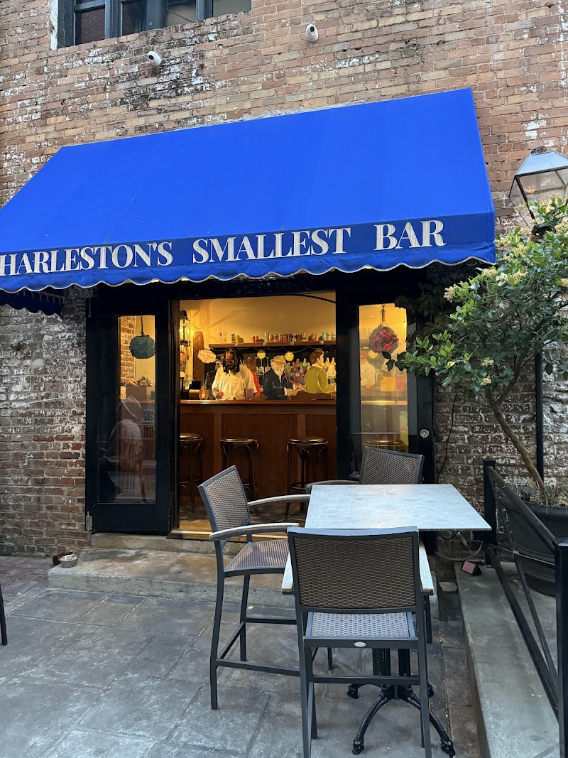 Hutson Alley