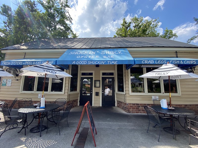 Shuckin' Shack Oyster Bar