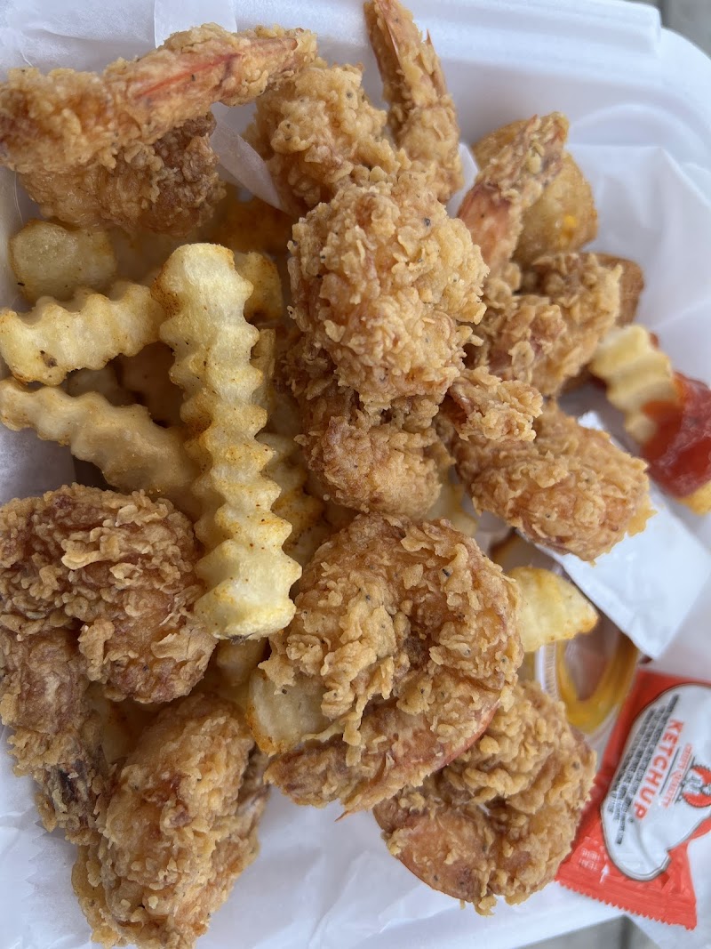 Wings N Things Food Truck & THE ARTOFFOOD CREATIONS
