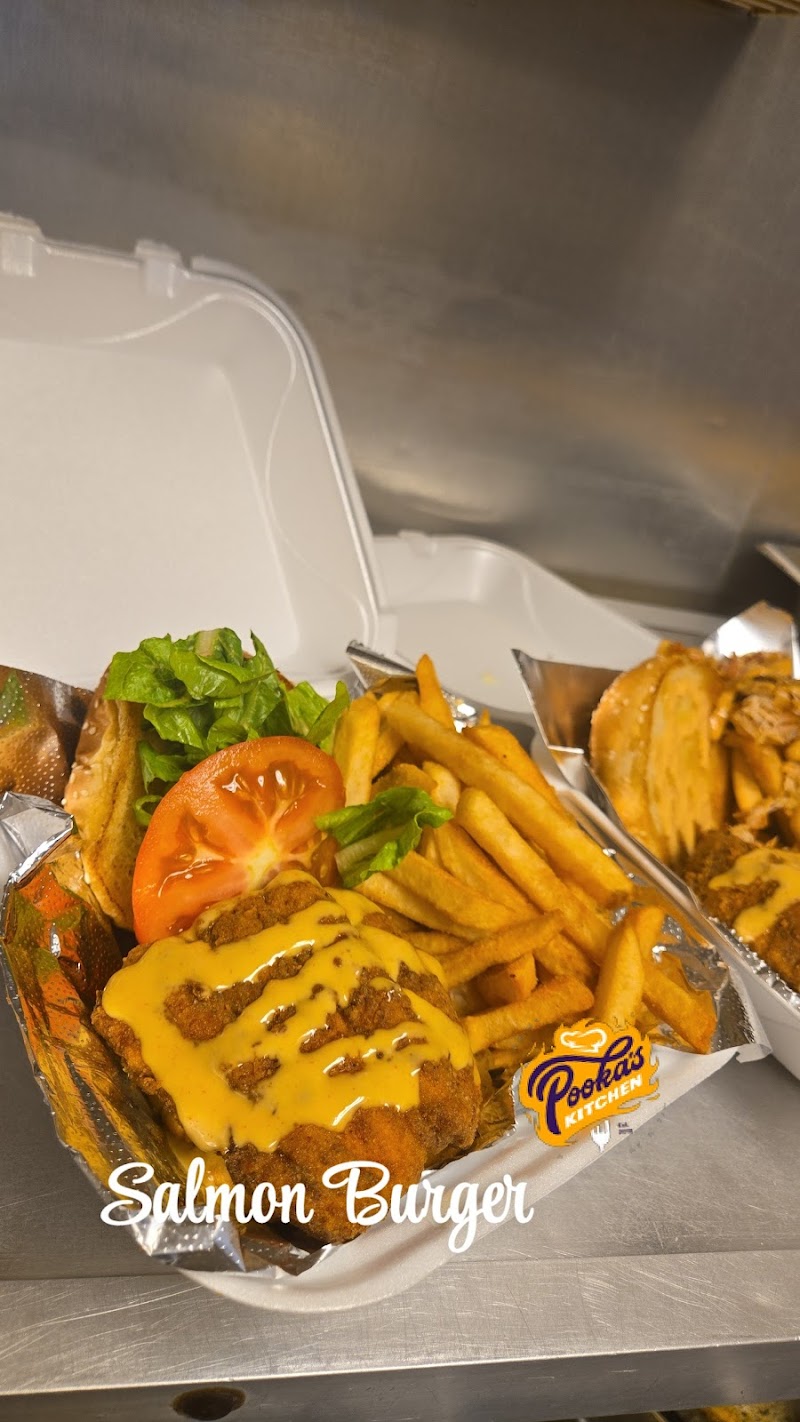 Pooka's Kitchen Mobile (food truck)