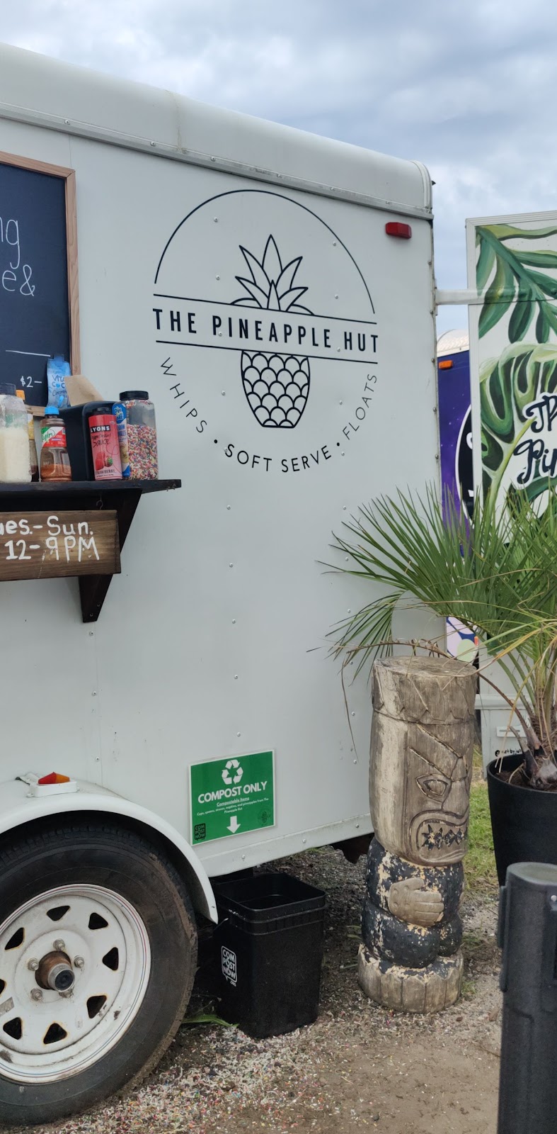 The Pineapple Hut