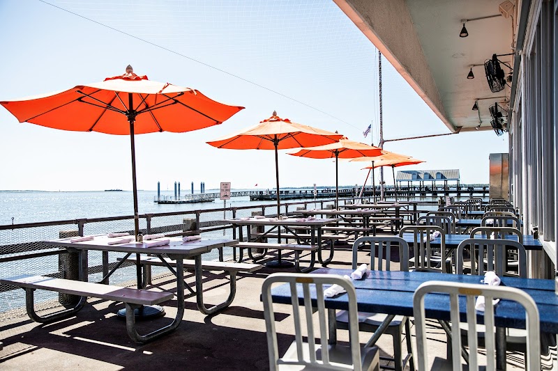 Fleet Landing Restaurant & Bar