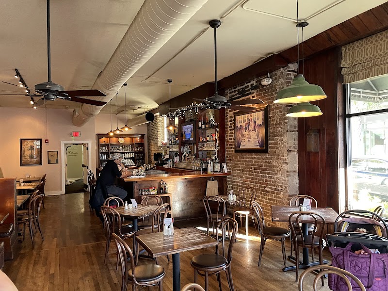 Virginia's On King