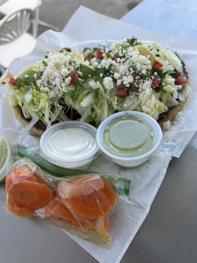 Sabor De Casa Food Trailer